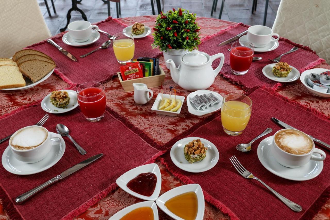 Sonia Hotell Taormina